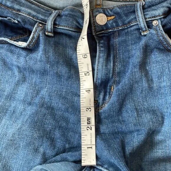 Levi's Jeans Womens 32 Blue 711 Mid Rise Skinny Distressed Medium Wash Casual - Picture 4 of 9